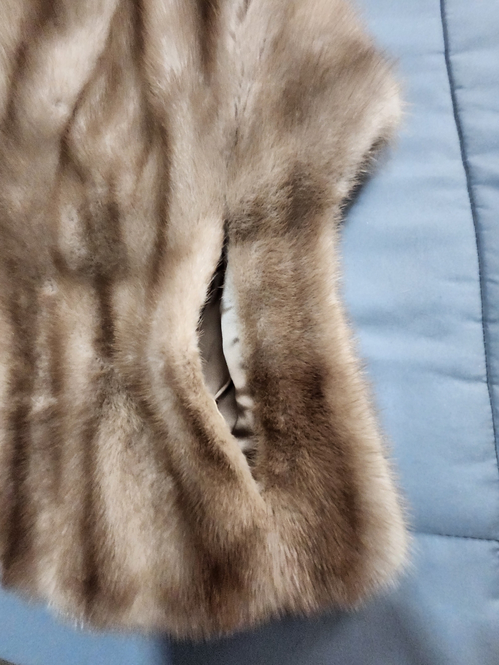VINTAGE ESTATE FOX FUR STOLE - Picture 10 of 11